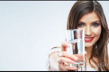 Halsizliği önlemek için su için