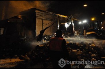 TIR yandı, Bolu Dağı Tüneli ulaşıma kapandı
