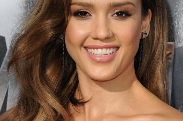Jessica Alba'dan Türkiye mesajı!