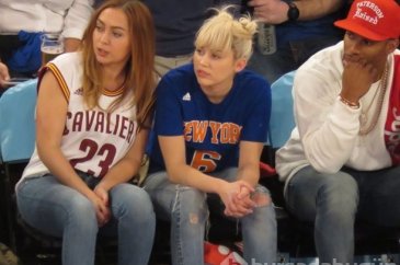 Miley Cyrus, LeBron James'e göz dikti!