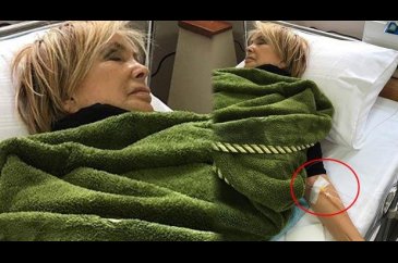 Filiz Akın hastaneye kaldırıldı