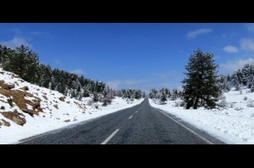 Doğu'da kar, Antalya'da deniz,kum,güneş
