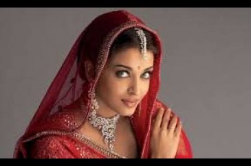 Karşınızda dünyanın en güzel Bollywood yıldızı Aishwarya Rai Bachchan