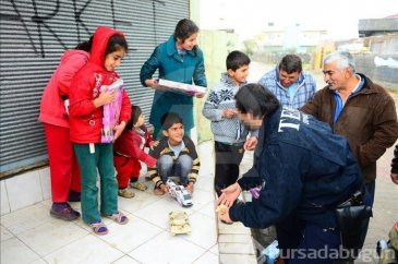 Terör mağduru çocukların oyuncak sevinci