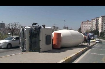 İstanbul'da yine beton mikseri kazası