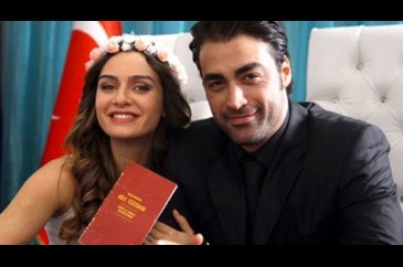 Birce Akalay ile Sarp Levendoğlu boşanıyor mu?