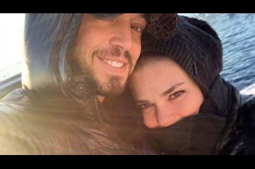 Aslı Enver'den Murat Boz'a yeni albüm desteği