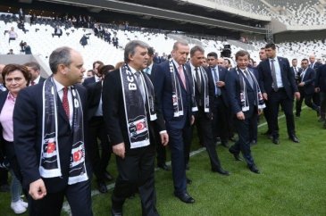 Erdoğan, Gül, Davutoğlu sahaya indi