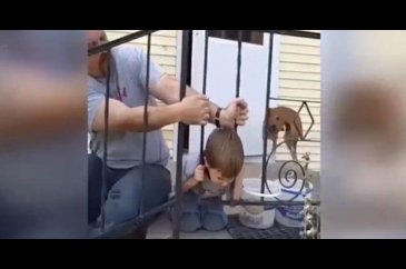 Kafası sıkışan çocuk kendini mucizevi bir yöntemle kurtardı