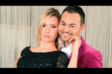 Chloe Loughnan evliliğine dair merak edilenleri anlattı
