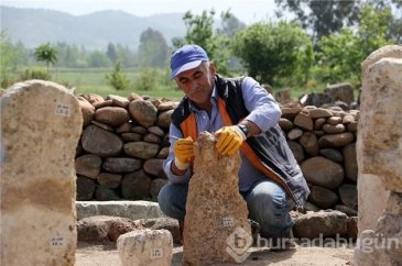 Hatay'da Kayı Boyu damgalı mezar taşları bulundu
