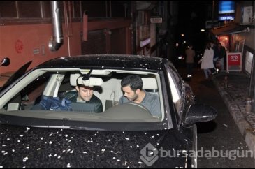 Kiralık Aşk birarada! Onur Büyüktopçu'nun doğum gününü kutladılar!