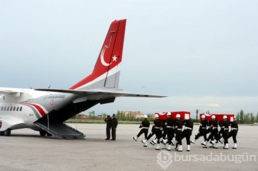 Hakkari şehitlerine veda