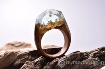 Ahşap yüzüklerin içine dünyayı sığdırdı 