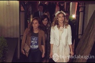 Sinem Kobal ve kına timi!