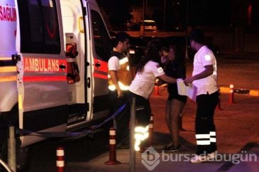 Genç kadını dövüp yarı çıplak sokağa attılar