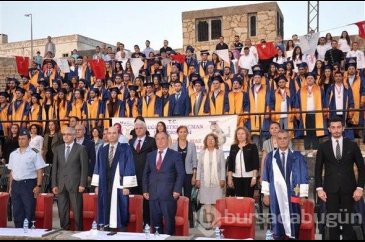 Tencereye el basarak yemin ettiler
