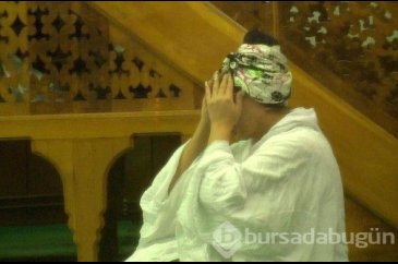 Bülent Ersoy Oya Aydoğan için camide dua etti