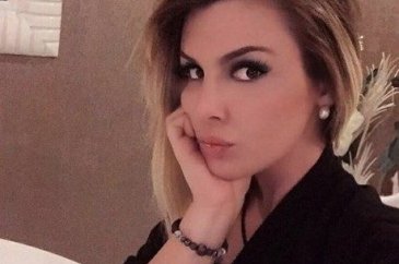 Ameliyatla kadın olmuştu şimdi Beşiktaşlı futbolcuyla aşk yaşıyor!