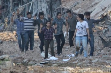 Pişmanlık mektupları yazan PKK'lı kız ailesiyle buluştu