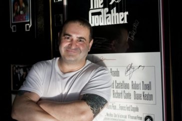 Şafak Sezer: Hayatım dram gülmek istiyorum