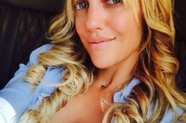 Meryem Uzerli'nin başına talih kuşu kondu