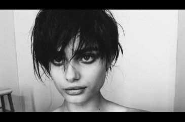 Taylor Hill hayranlarını kandırdı
