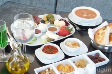 Oruç zeytinle mi, hurmayla mı açılmalı?