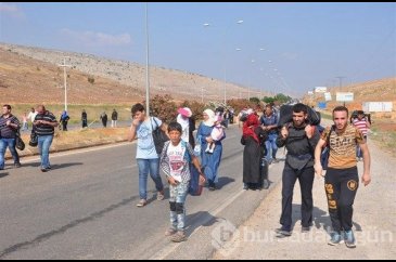 Büyük hareketlilik! Suriye'ye gitmek için yollara döküldüler