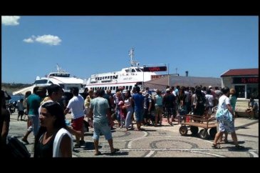 Avşa Adası'nda adım atacak yer kalmadı