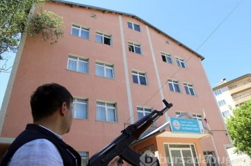 FETÖ'ye ait yurtta Hint keneviri bulundu!