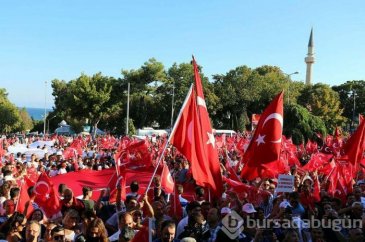 Türkiye demokrasi nöbetine devam ediyor