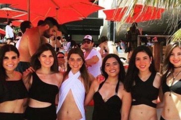 Bekarlığa veda gecesinde gelin adayı böyle çığırından çıktı!