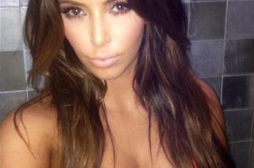 Kim Kardashian hukuk okumak istiyor