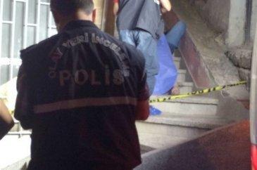 Telefon sapığını iki el ateş edip öldürdü