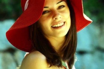 Eva Dedova kimdir?