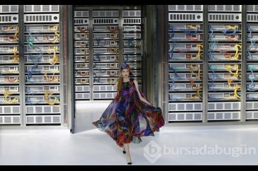 Karl Lagerfeld defilesinde Star Wars rüzgarı