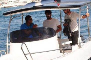Burak Özçivit Boğaz turunda