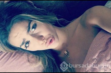 Papazın kızı Playboy'a soyundu