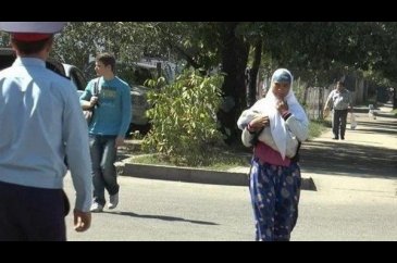 Bak sen şu dolandırıcılara!