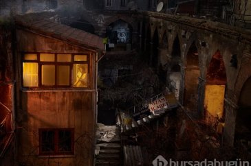 Gözetleyip fotoğraflarını çekti!
