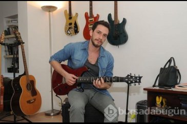 Oğlundan anneye şarkı (İşte şarkının sözleri)