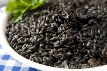 Beyaz pirinç sofradan kalkıyor, yerine siyahı geliyor
