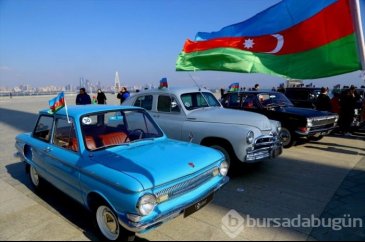 Azerbaycan'da Bayrak Günü kutlamalar