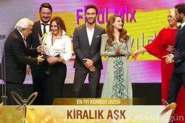 Tuğba Ekinci yasaklandı!