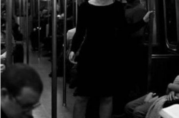 Iskra Lawrence, metroda soyundu