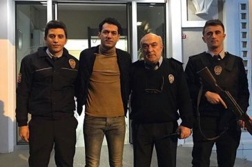 Sanatçılar nöbette #polisiminyanındayım