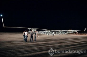 Facebook'un güneş enerjisiyle çalışan devasa insansız hava aracı ka...