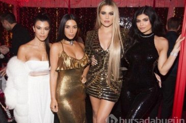 Kim Kardashian Noel kutlamasında