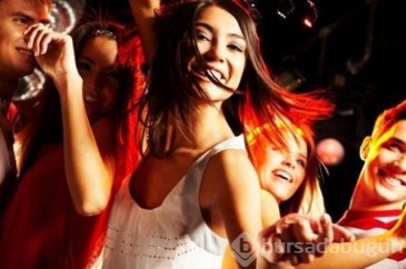 Kadınların yalnızken yaptığı 20 şey